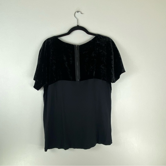 Lucky Brand Medium Blouse Top Short Sleeve Velvet Velour Back Zip Black - Picture 2 of 8
